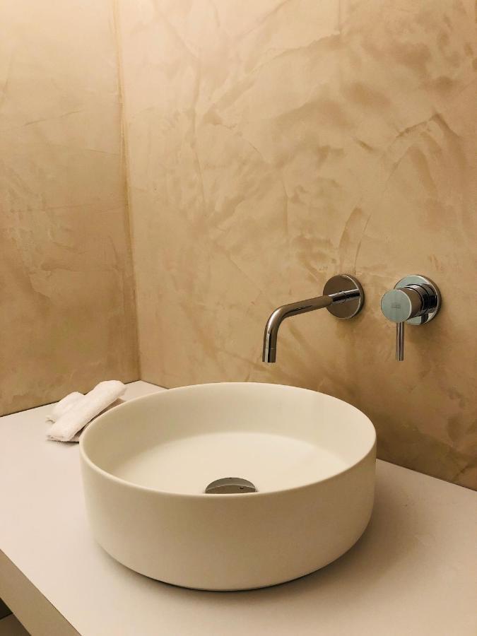 Suites Le Porte-Bonheur Μπριζ Εξωτερικό φωτογραφία