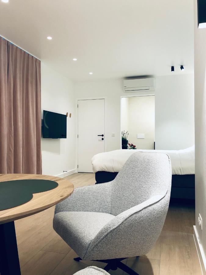Suites Le Porte-Bonheur Μπριζ Εξωτερικό φωτογραφία